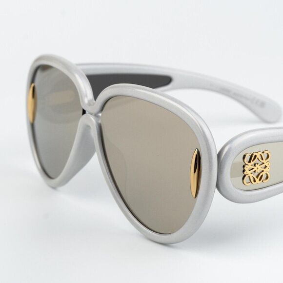 Loewe X PAULA\'S IBIZA Women Sunglasses White Gold Mirror Pilot LW40132I 24C main image 5